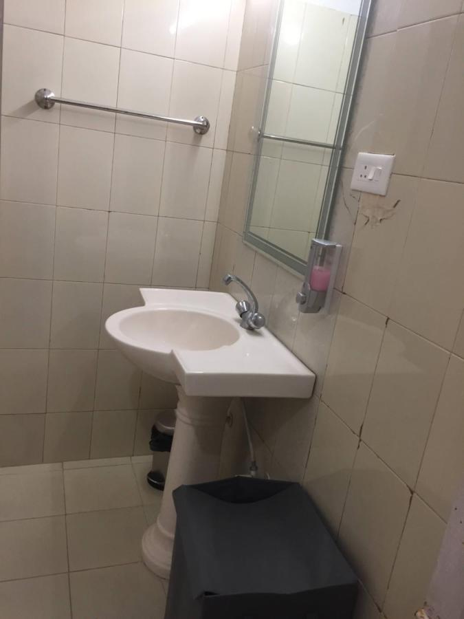Hotel White House Dehradun Ngoại thất bức ảnh