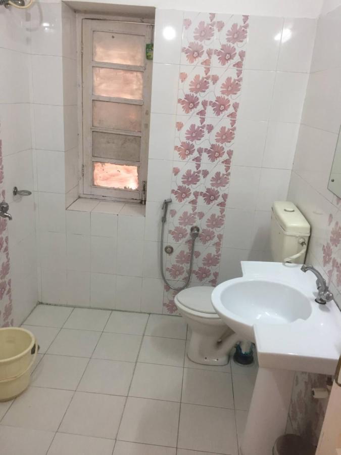 Hotel White House Dehradun Ngoại thất bức ảnh