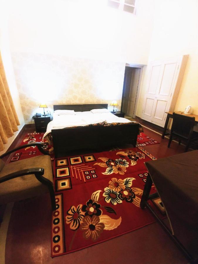 Hotel White House Dehradun Ngoại thất bức ảnh