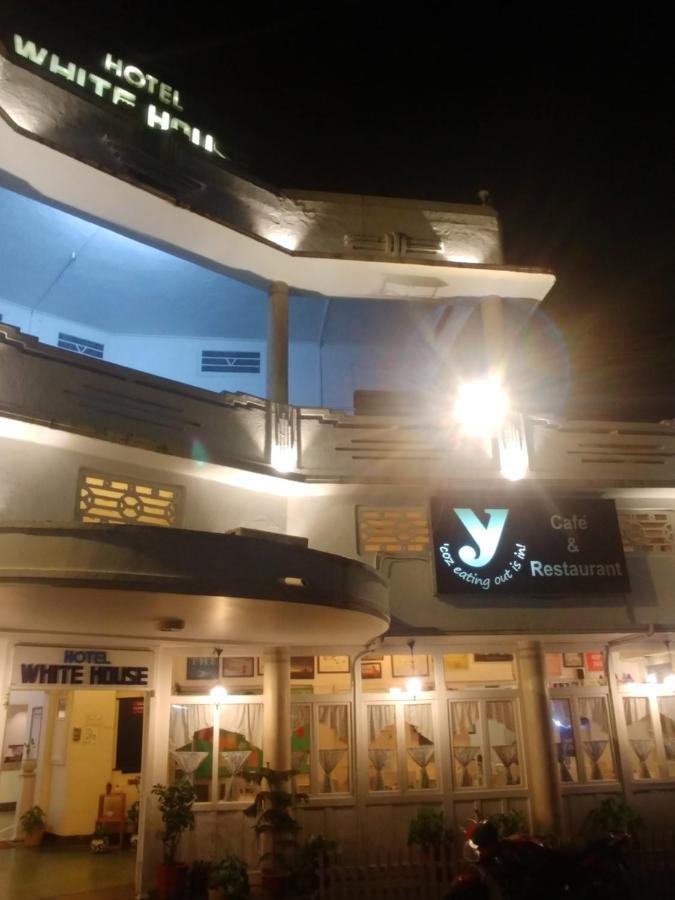 Hotel White House Dehradun Ngoại thất bức ảnh